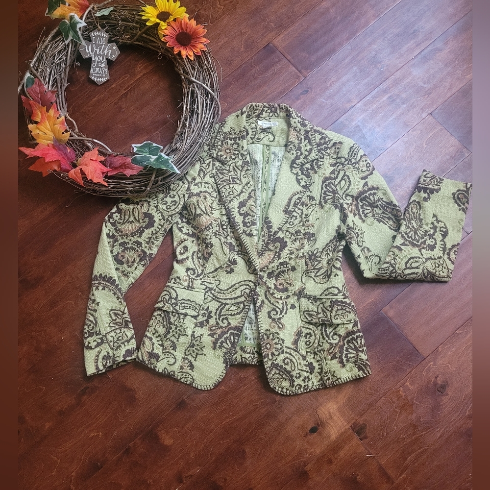 Blazer - Picture 4 of 4